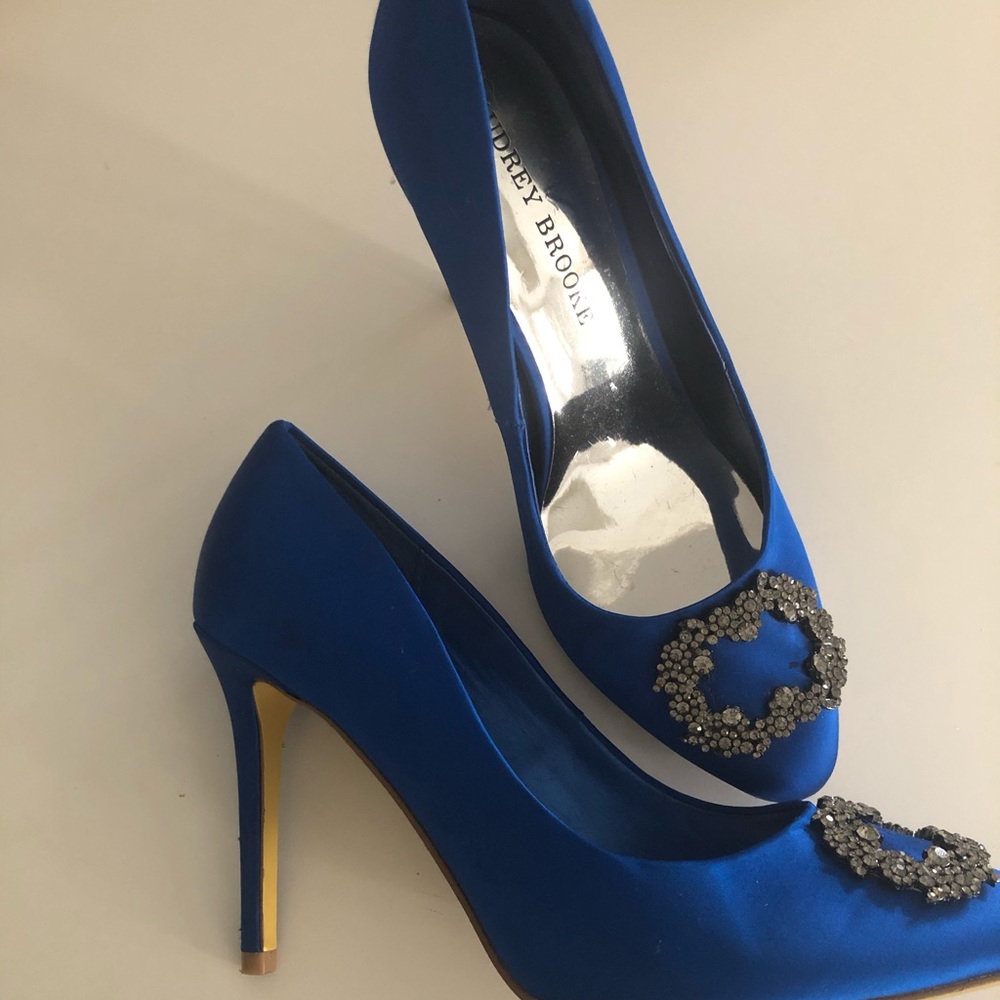 Sarah pump by Audrey Brooke blue satin